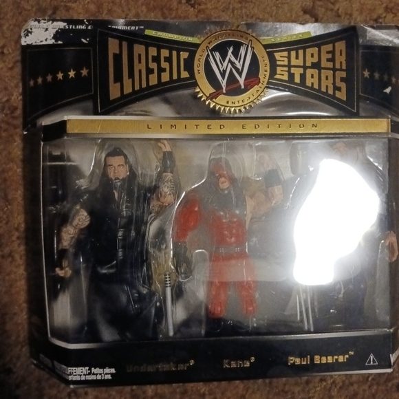 WWE classic Superstar limited edition 3 pack Undertaker Kane and Paul Bearer